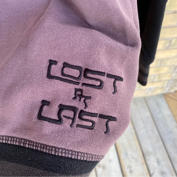 Burton Comfy Sweater - Picture 5 of 5